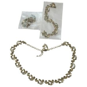 Vintage Style Matching Jewelry Set Necklace Bracelet Earrings Gold